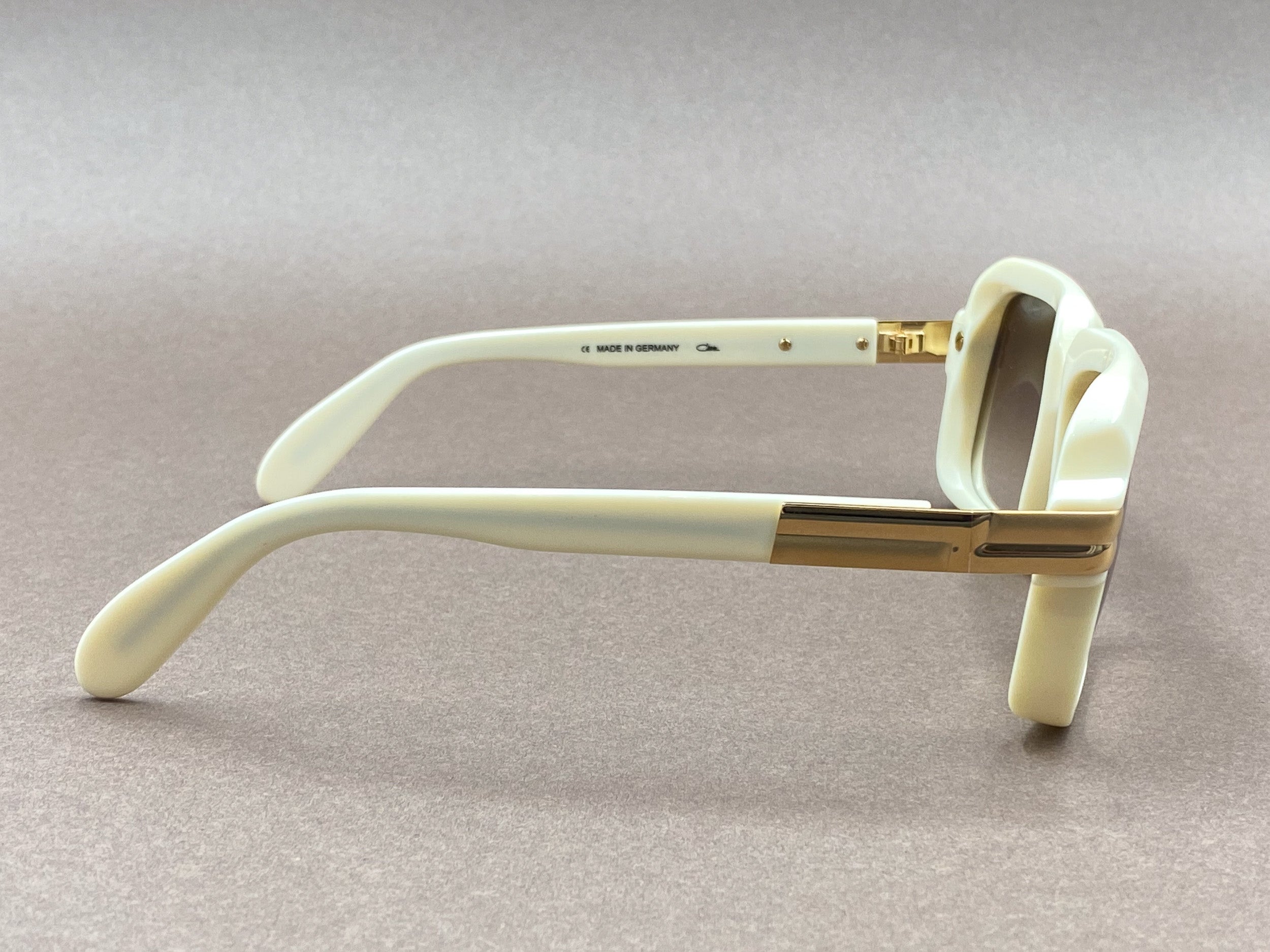 Cazal 607/3 sunglasses - cream and gold