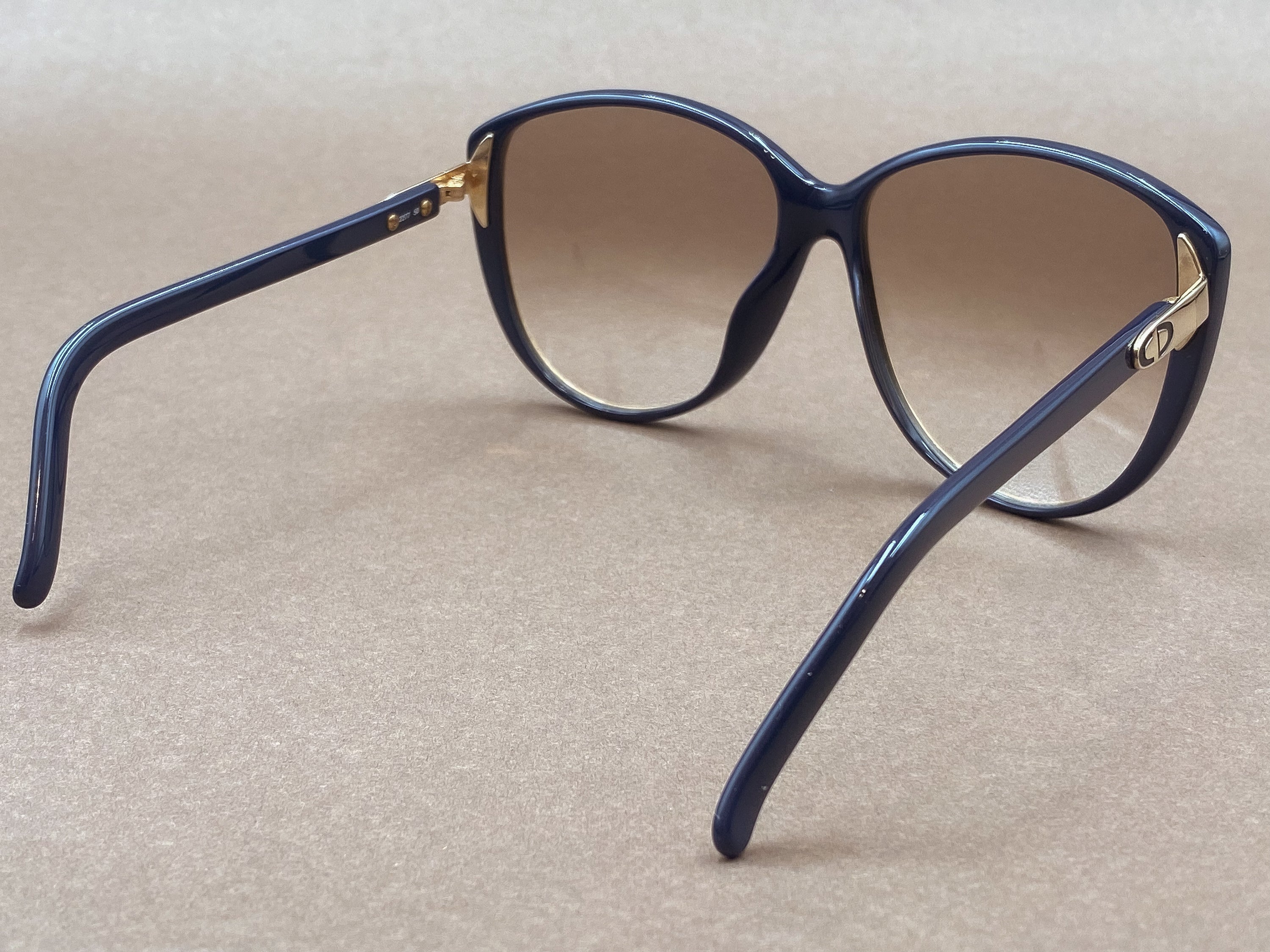 Christian Dior 2277 80s vintage ladies sunglasses