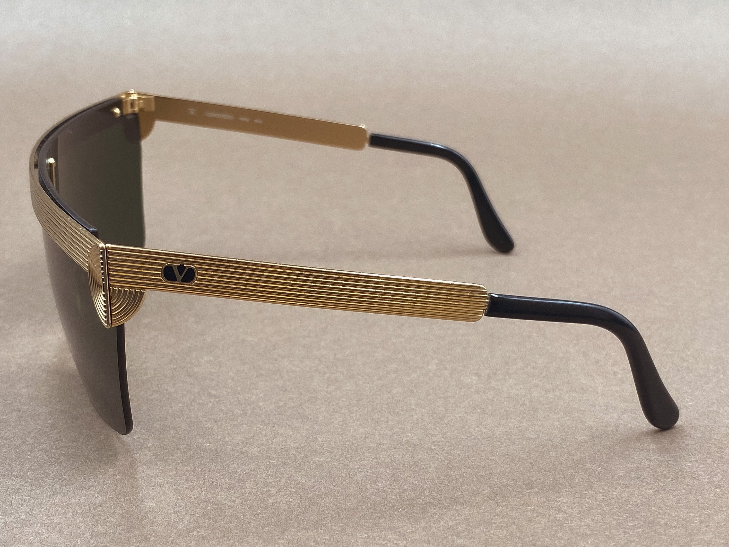 Valentino V614 80s vintage shield sunglasses