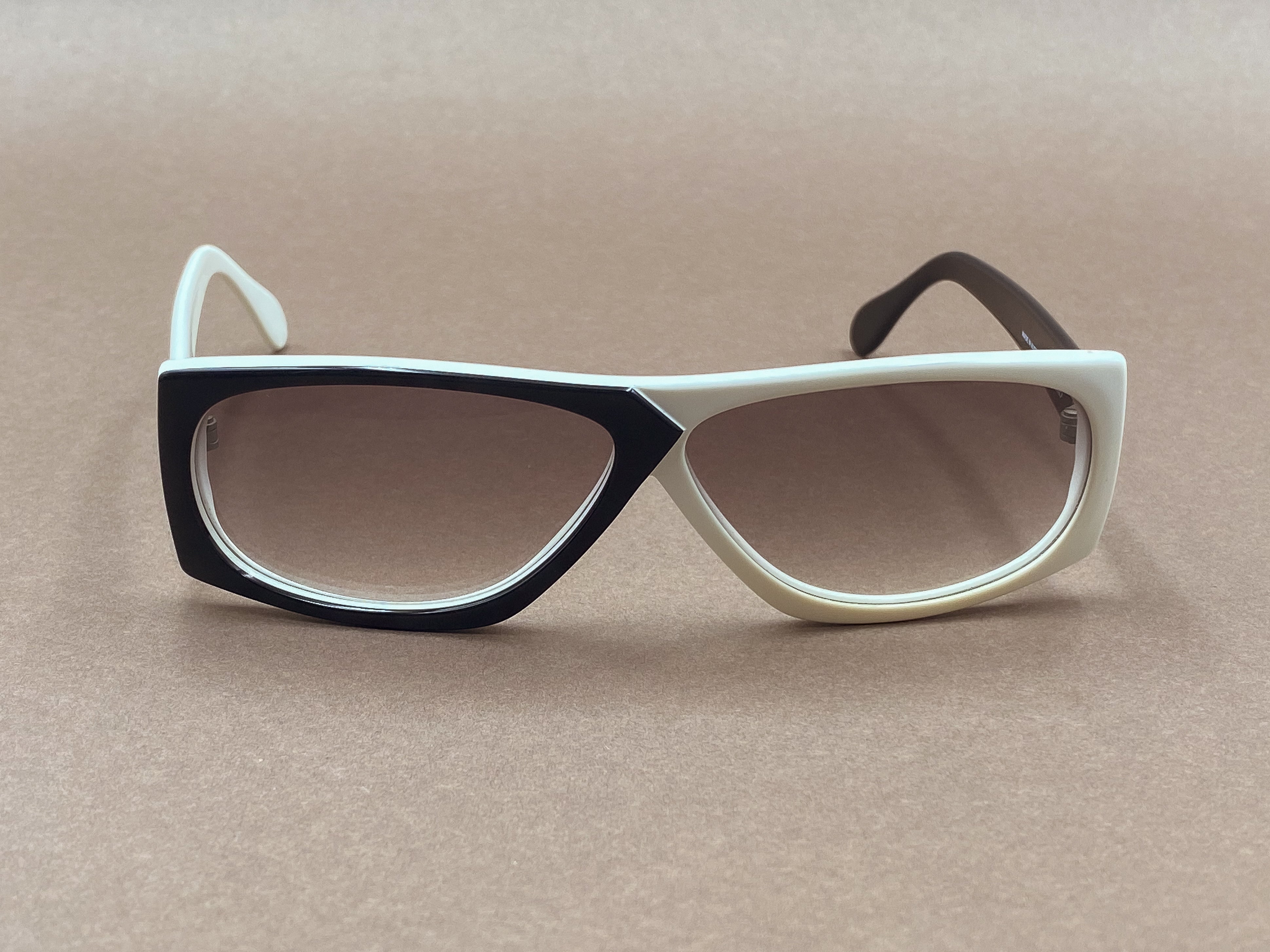 ◆ Silhouette ◆ 70s~80s オーストリア製 サングラス Silhouette 3038/10 vintage 80s sunglasses – The House of Iconic Frames
