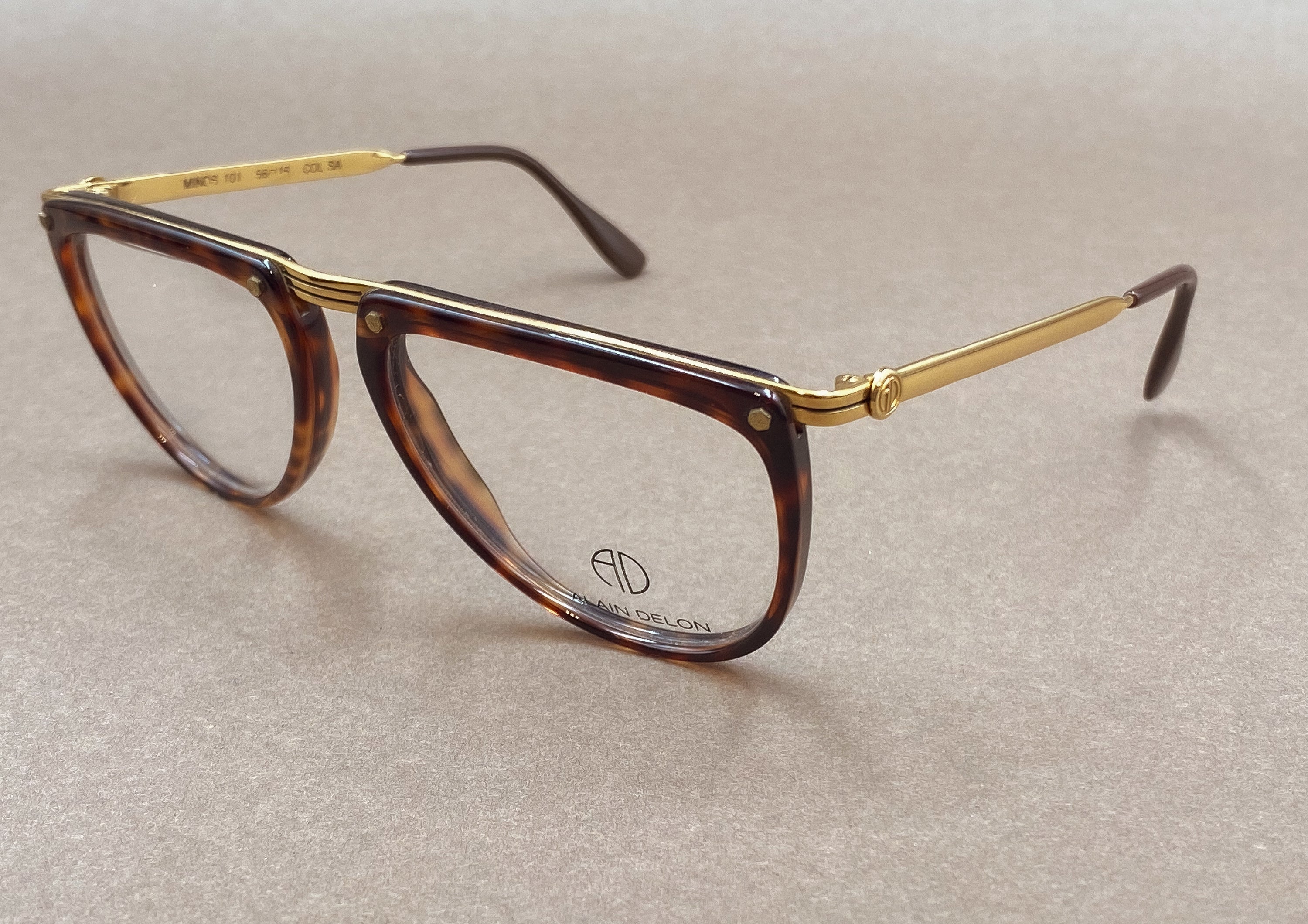 Alain Delon Minos 101 80s vintage glasses