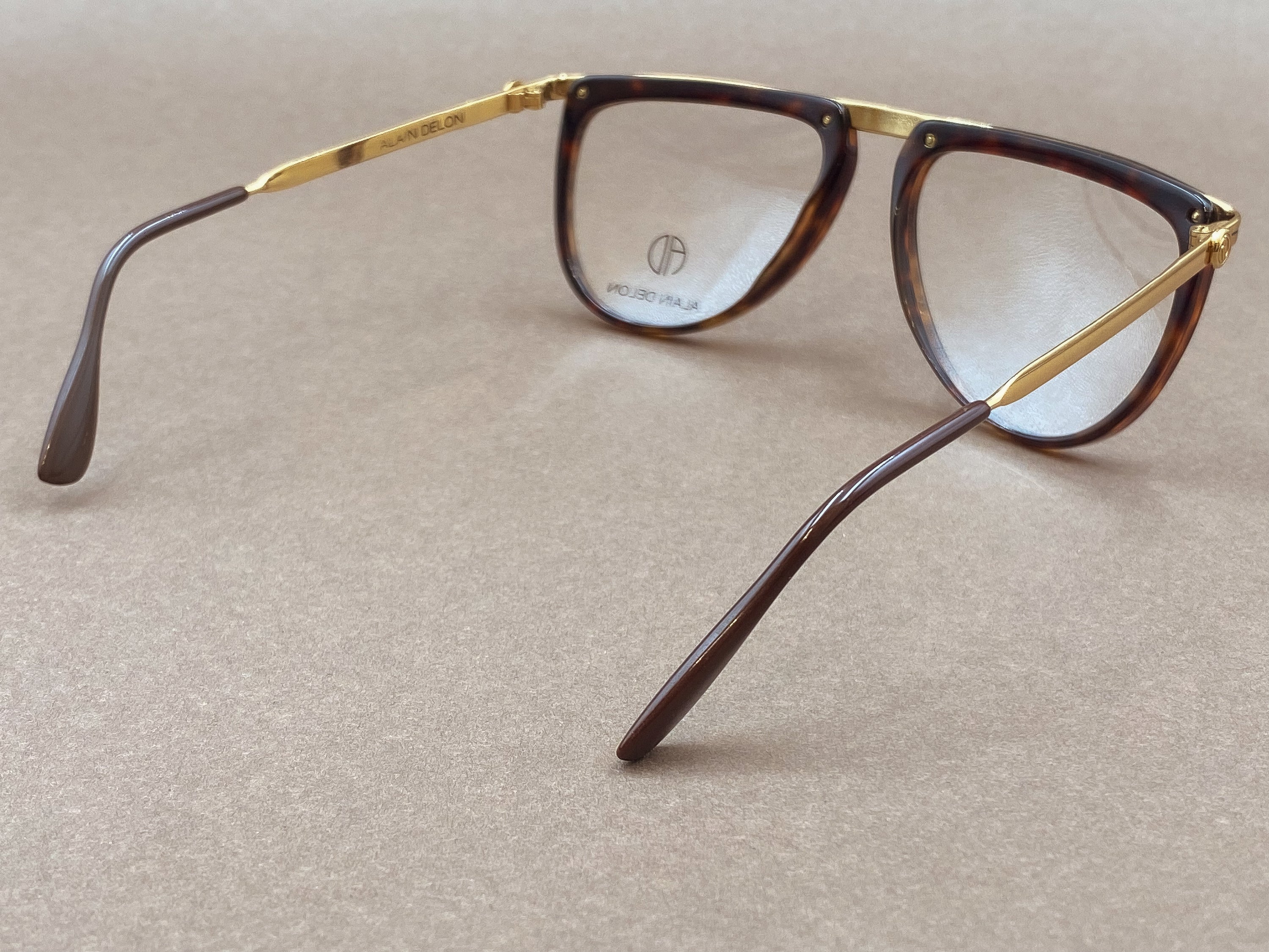 Alain Delon Minos 101 80s vintage glasses