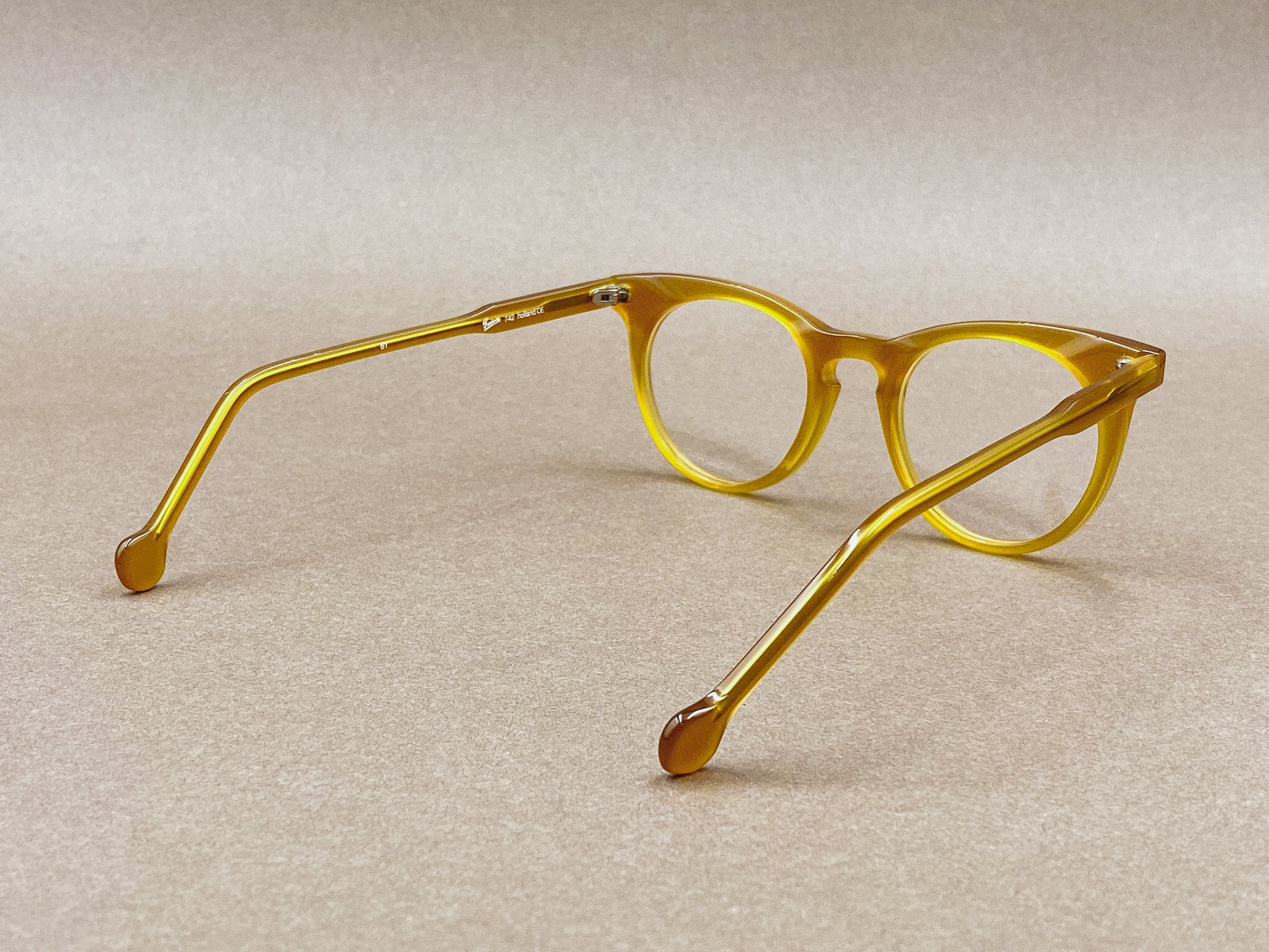 Preciosa 742 handmade glasses