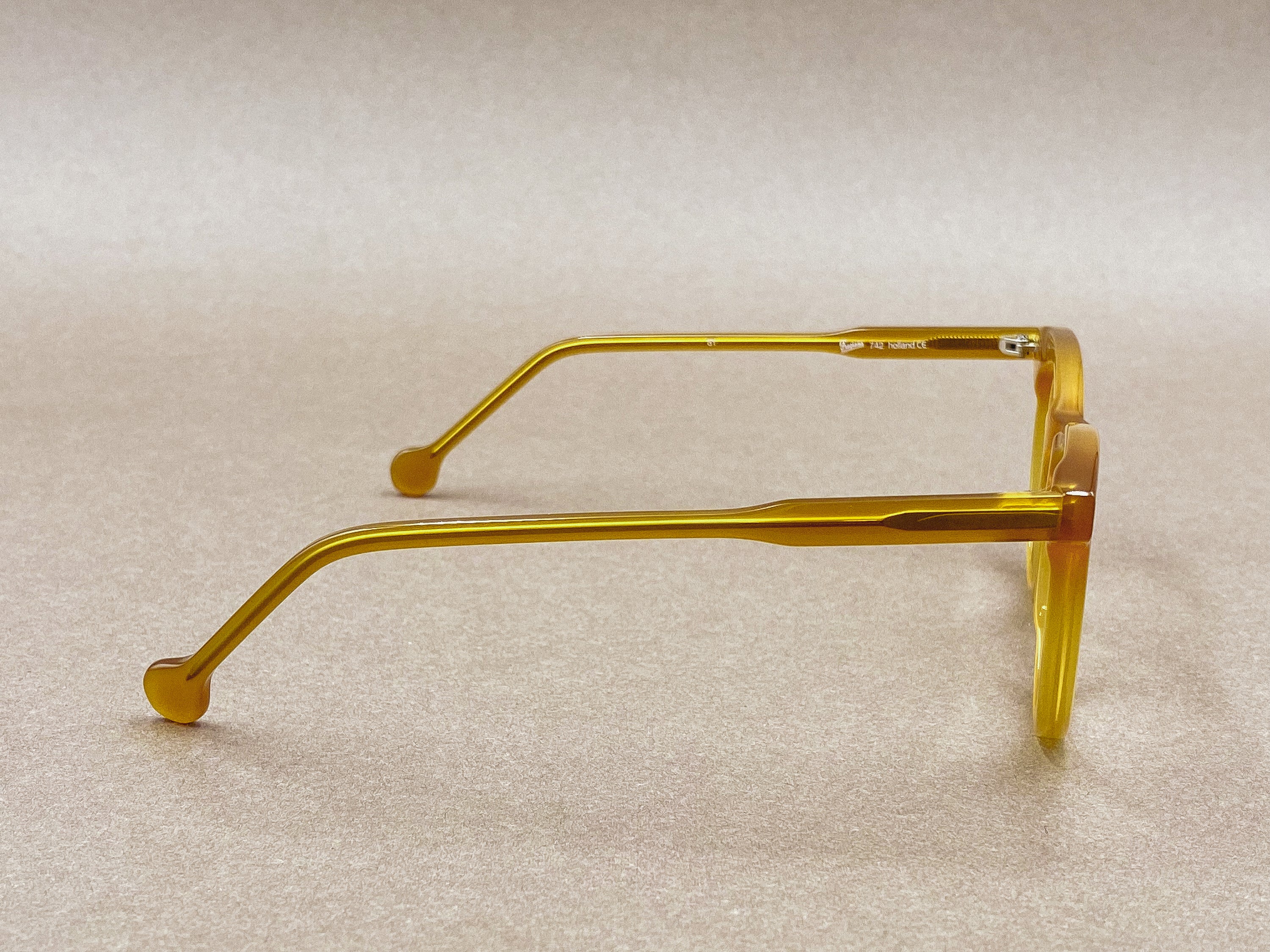 Preciosa 742 handmade glasses