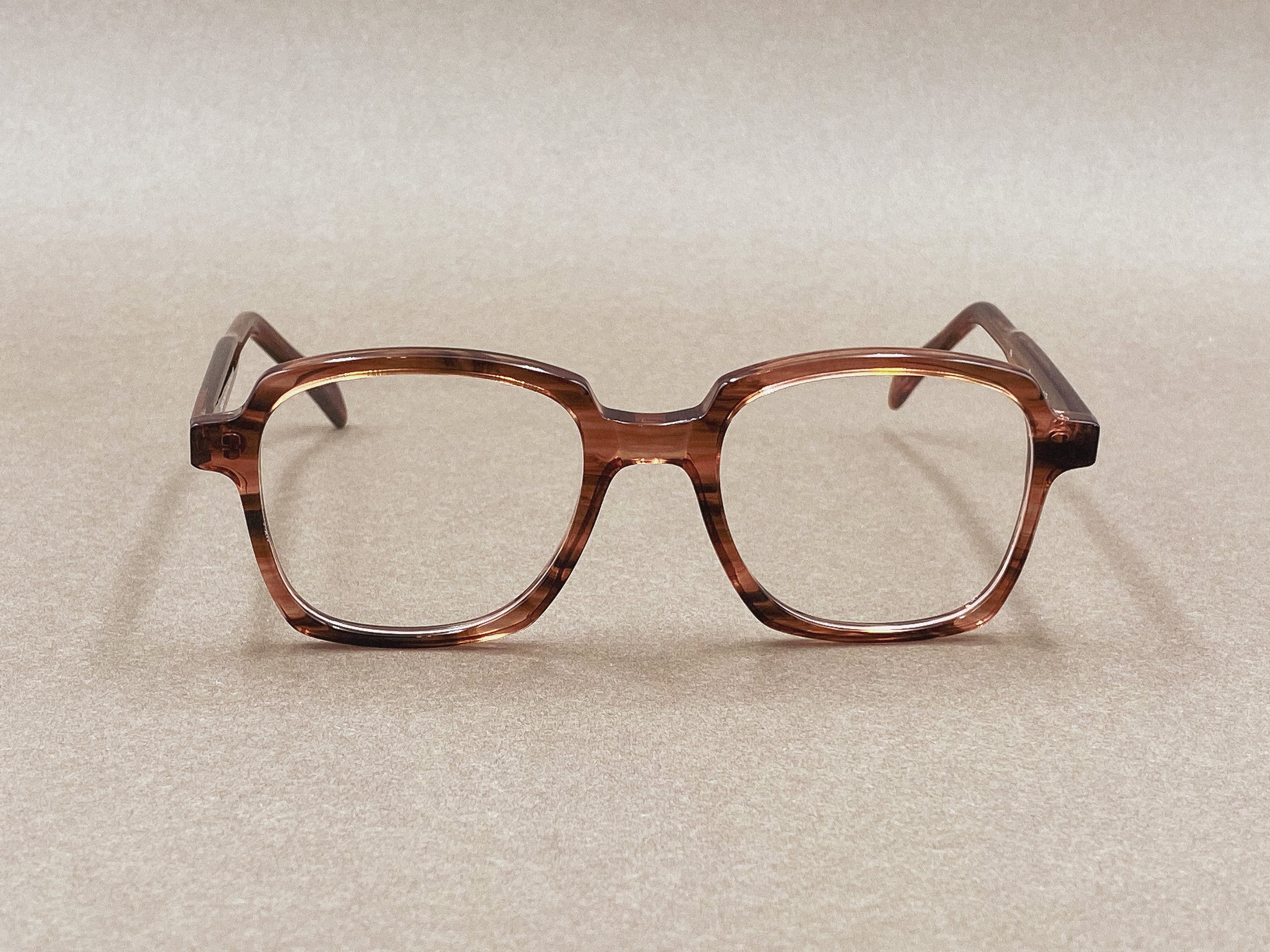 Preciosa 618 red handmade glasses