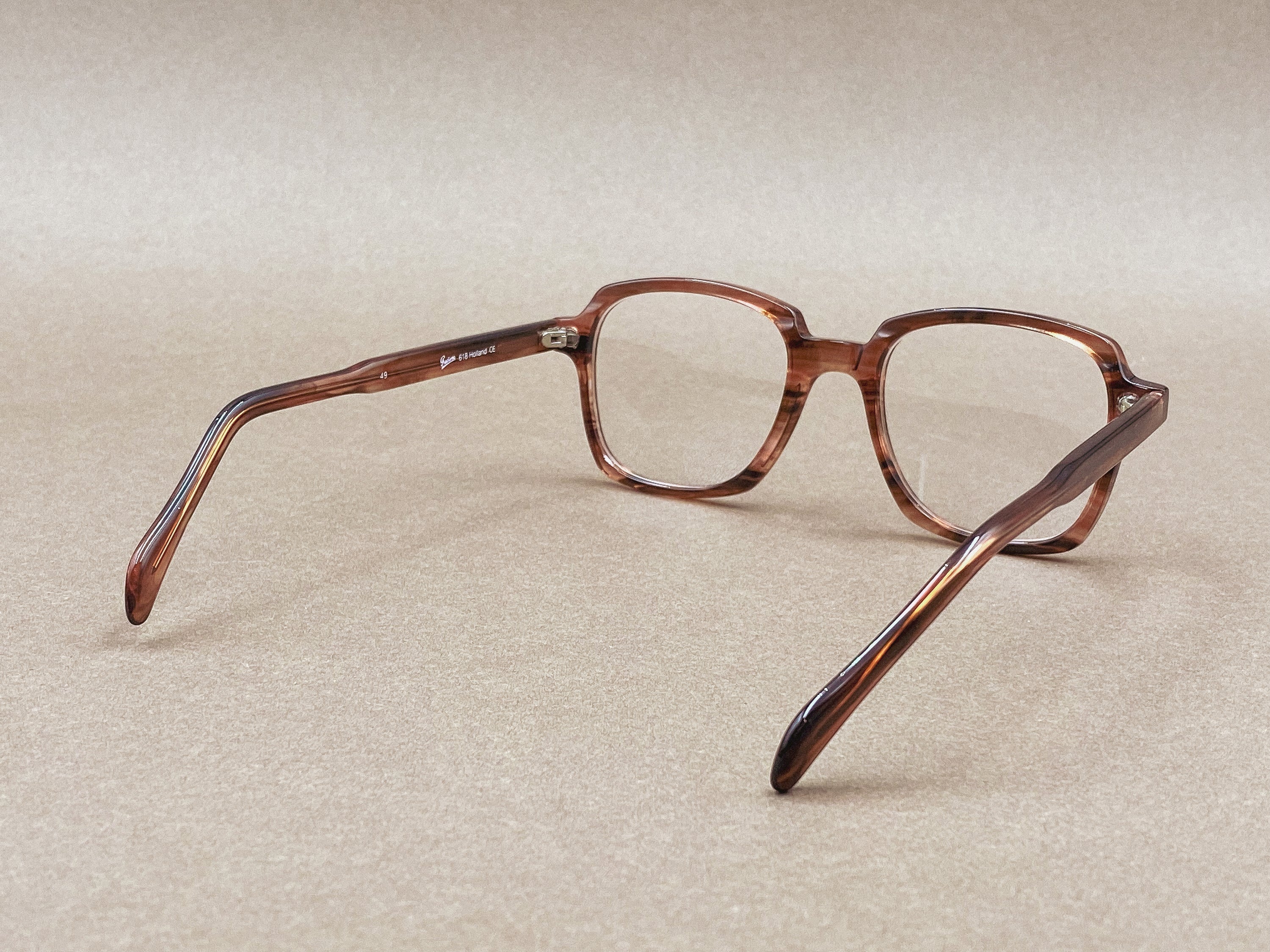 Preciosa 618 red handmade glasses