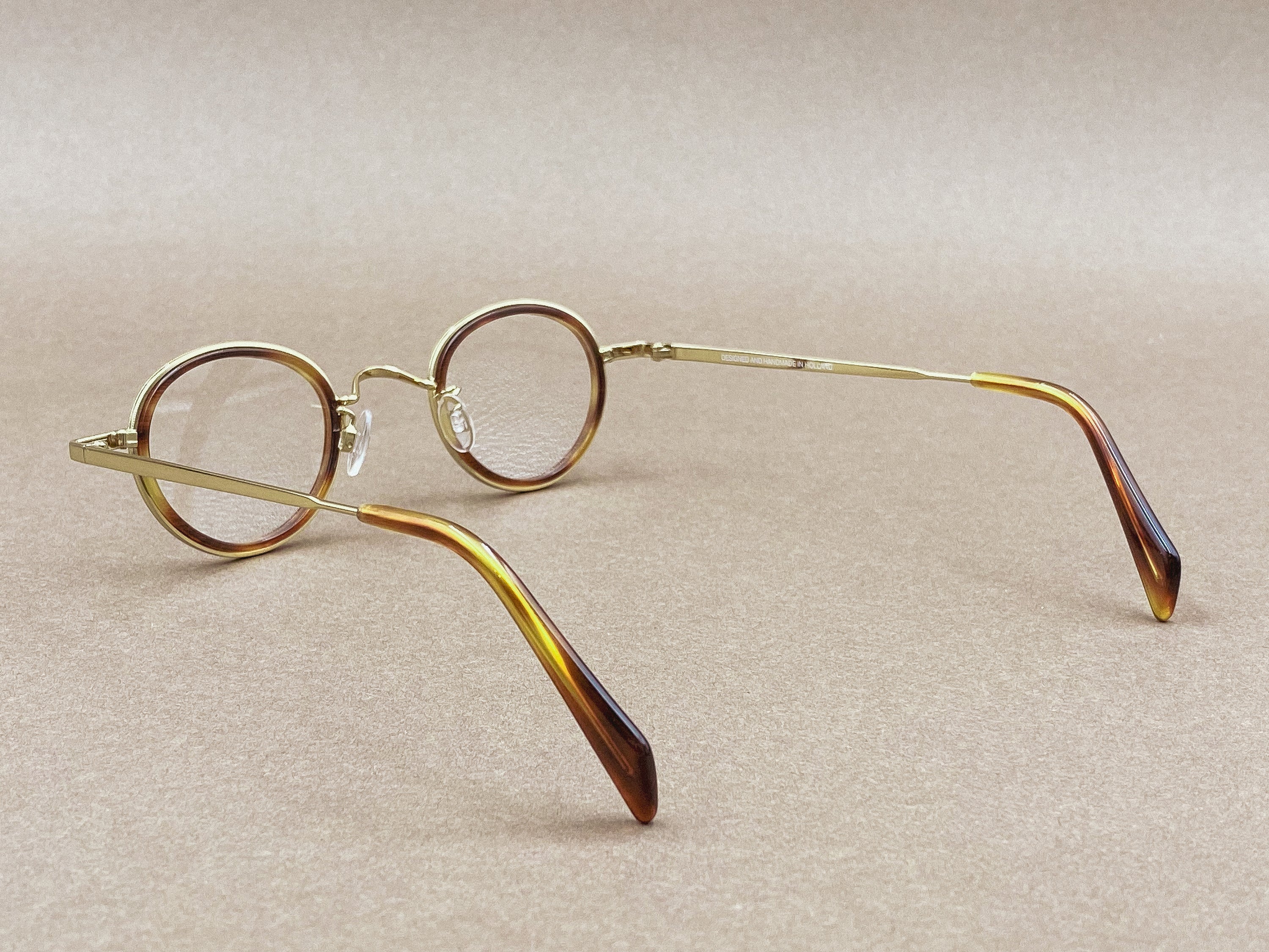 Preciosa 862 handmade glasses