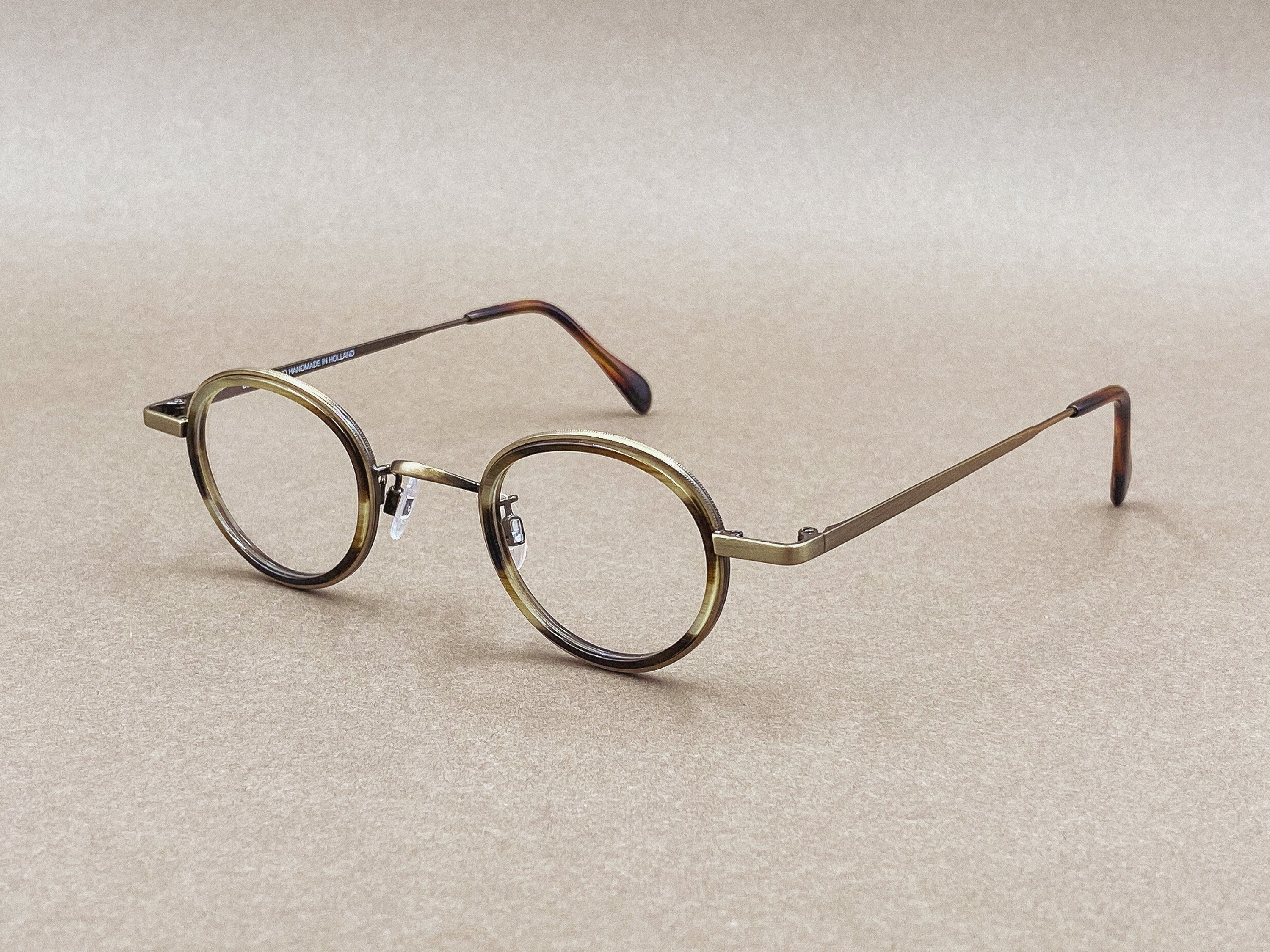 Preciosa 862 handmade glasses