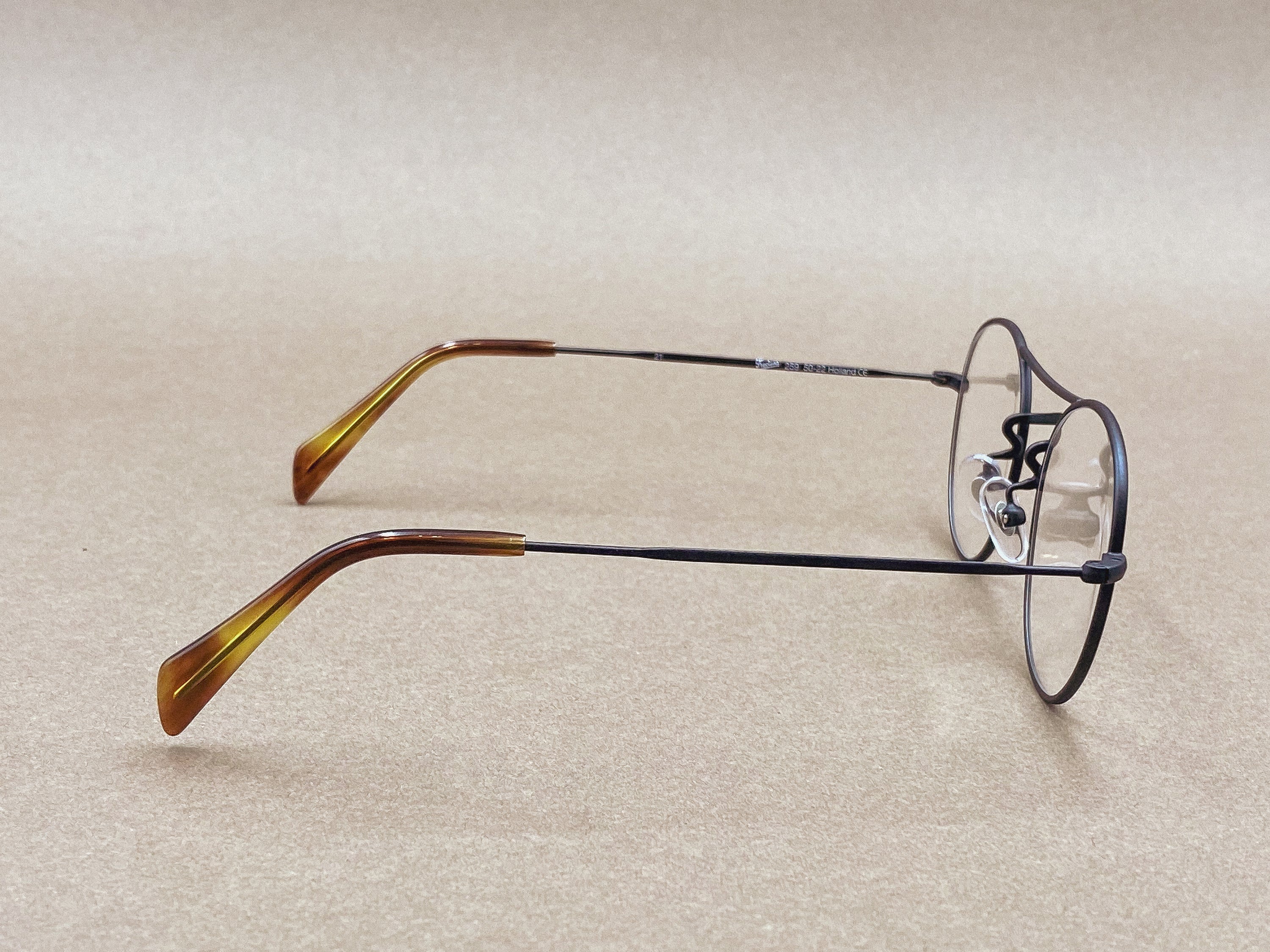 Preciosa 259 handmade glasses