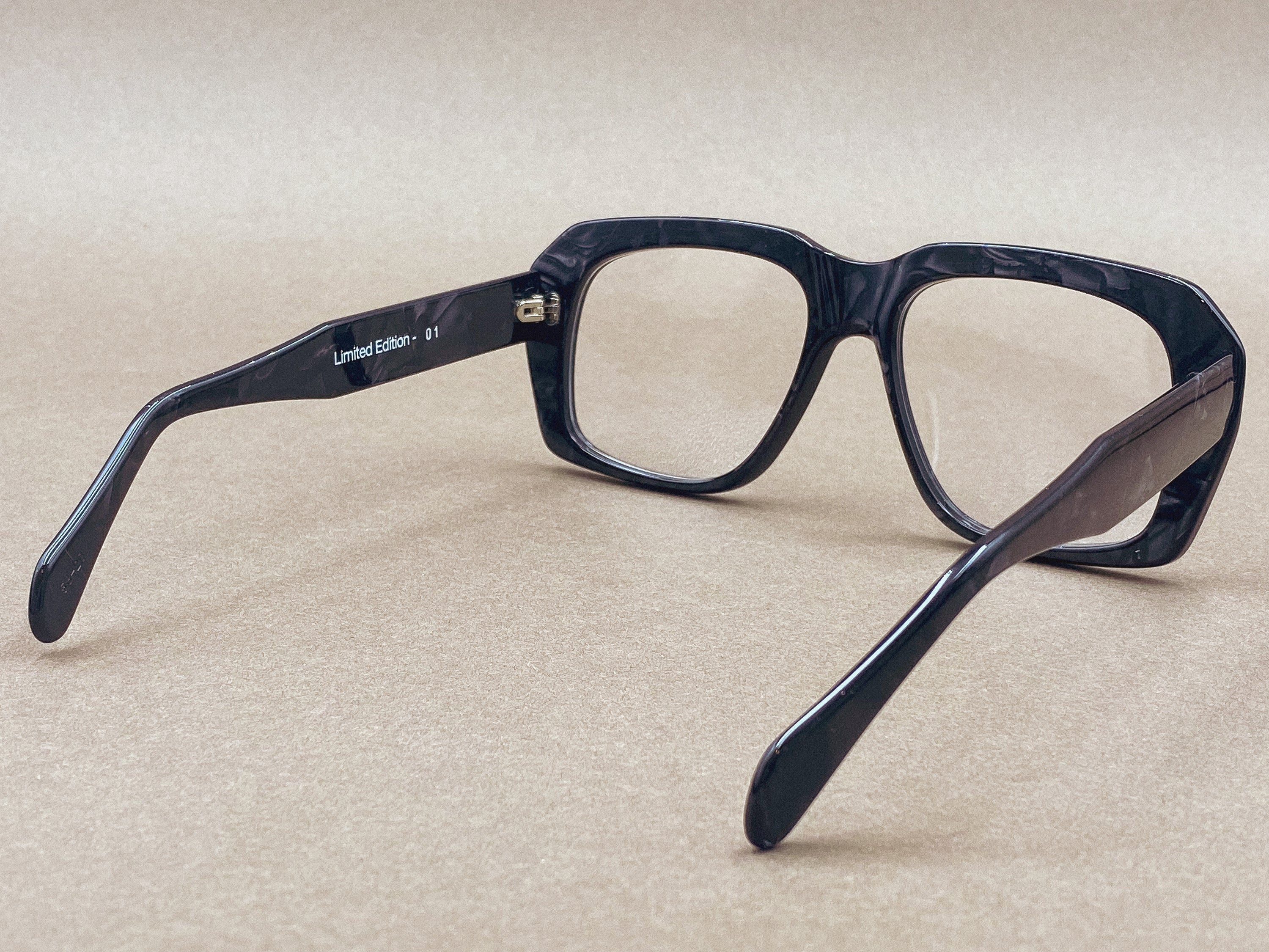 Preciosa 940 Ultra Goliath I Limited Edition glasses - dark marble