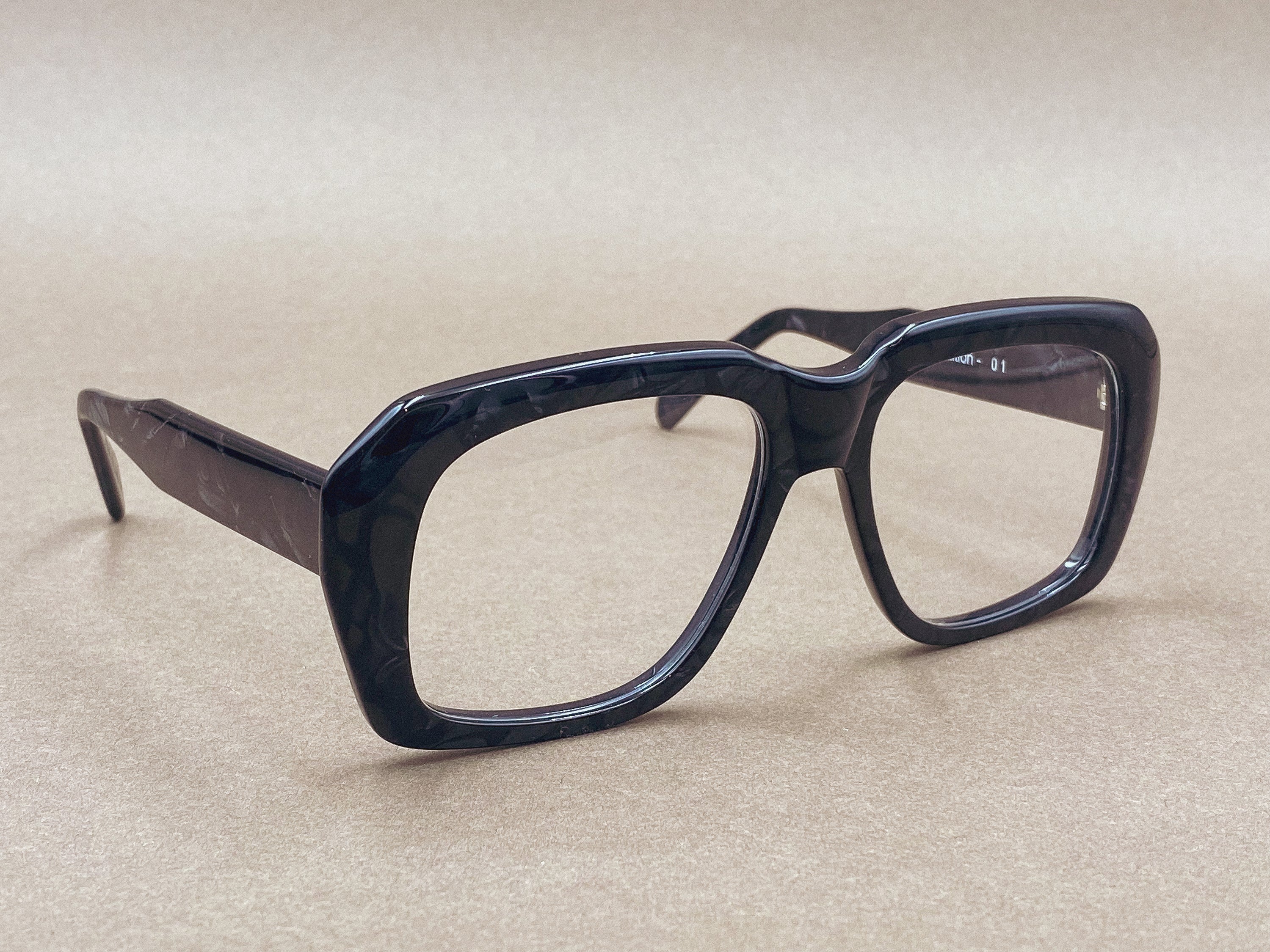 Preciosa 940 Ultra Goliath I Limited Edition glasses - dark marble