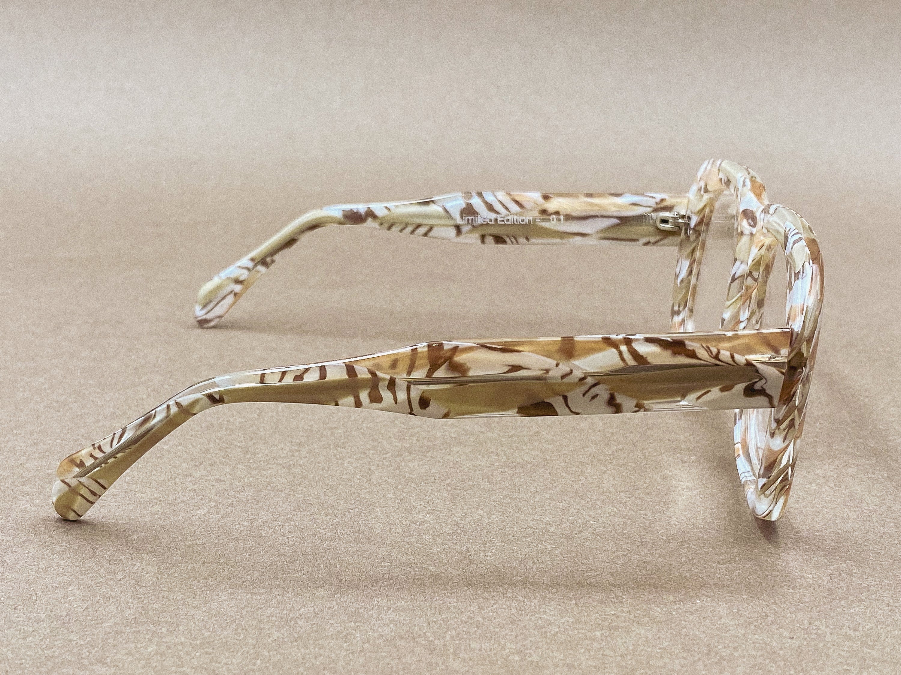 Preciosa 940 Ultra Goliath I Limited Edition glasses - marbled caramel ivory