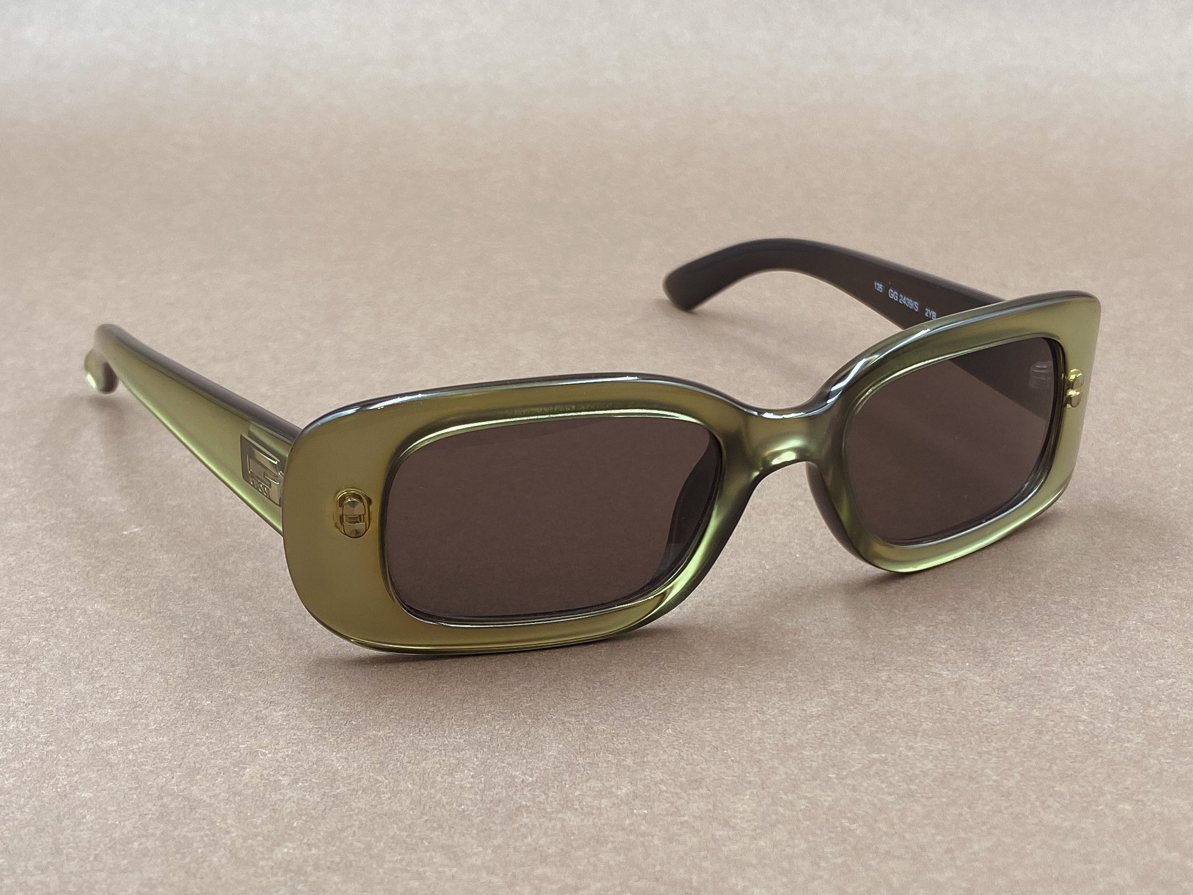 Gucci GG 2439/S 90s vintage sunglasses – The House of Iconic Frames