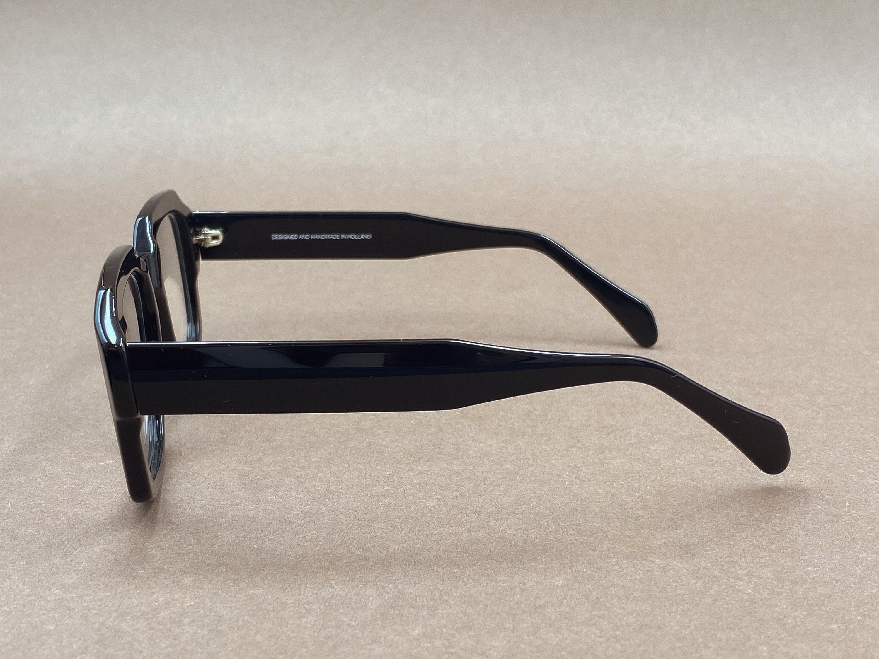 Preciosa 931 handmade glasses - black