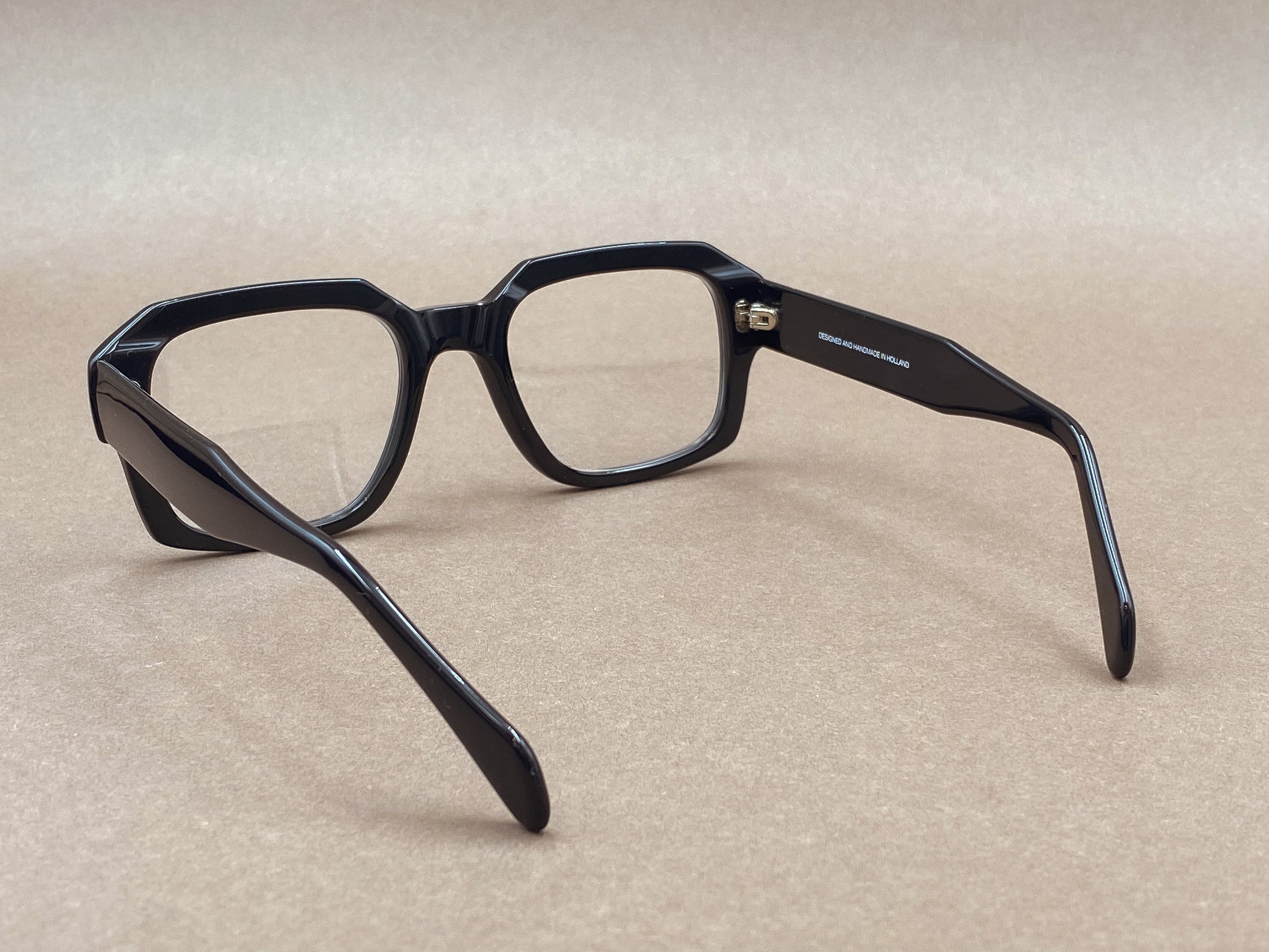 Preciosa 931 handmade glasses - black
