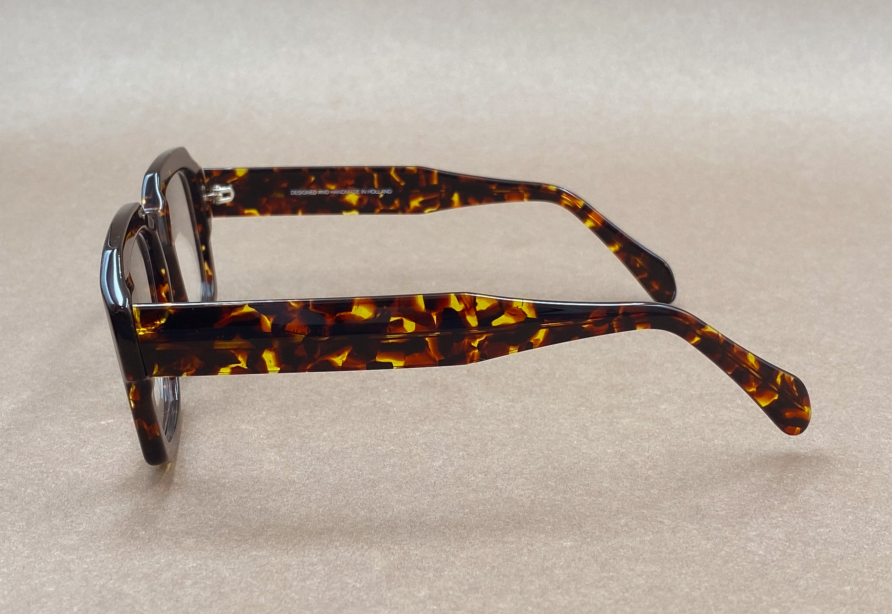Preciosa 931 handmade glasses - brown tortoise
