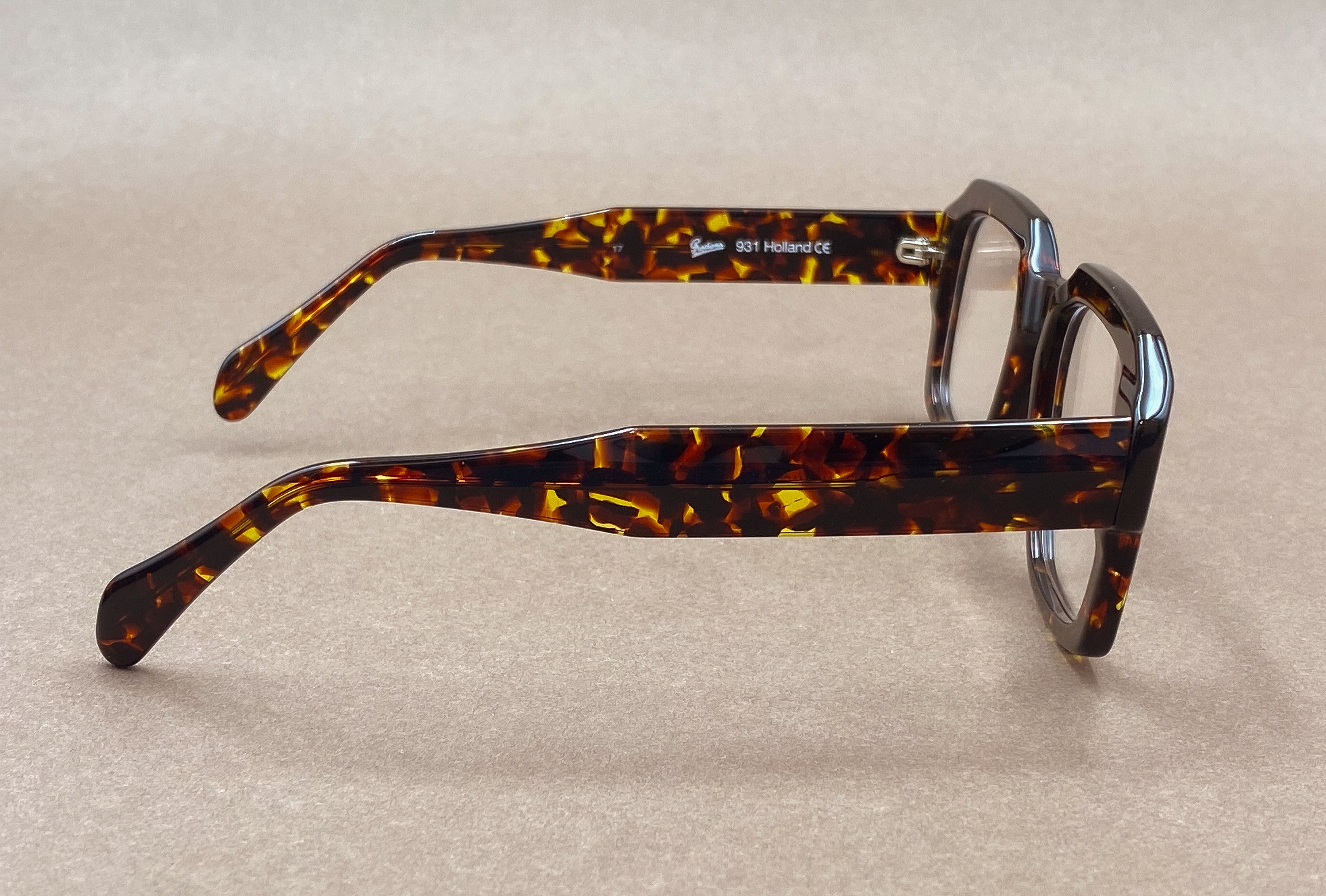 Preciosa 931 handmade glasses - brown tortoise