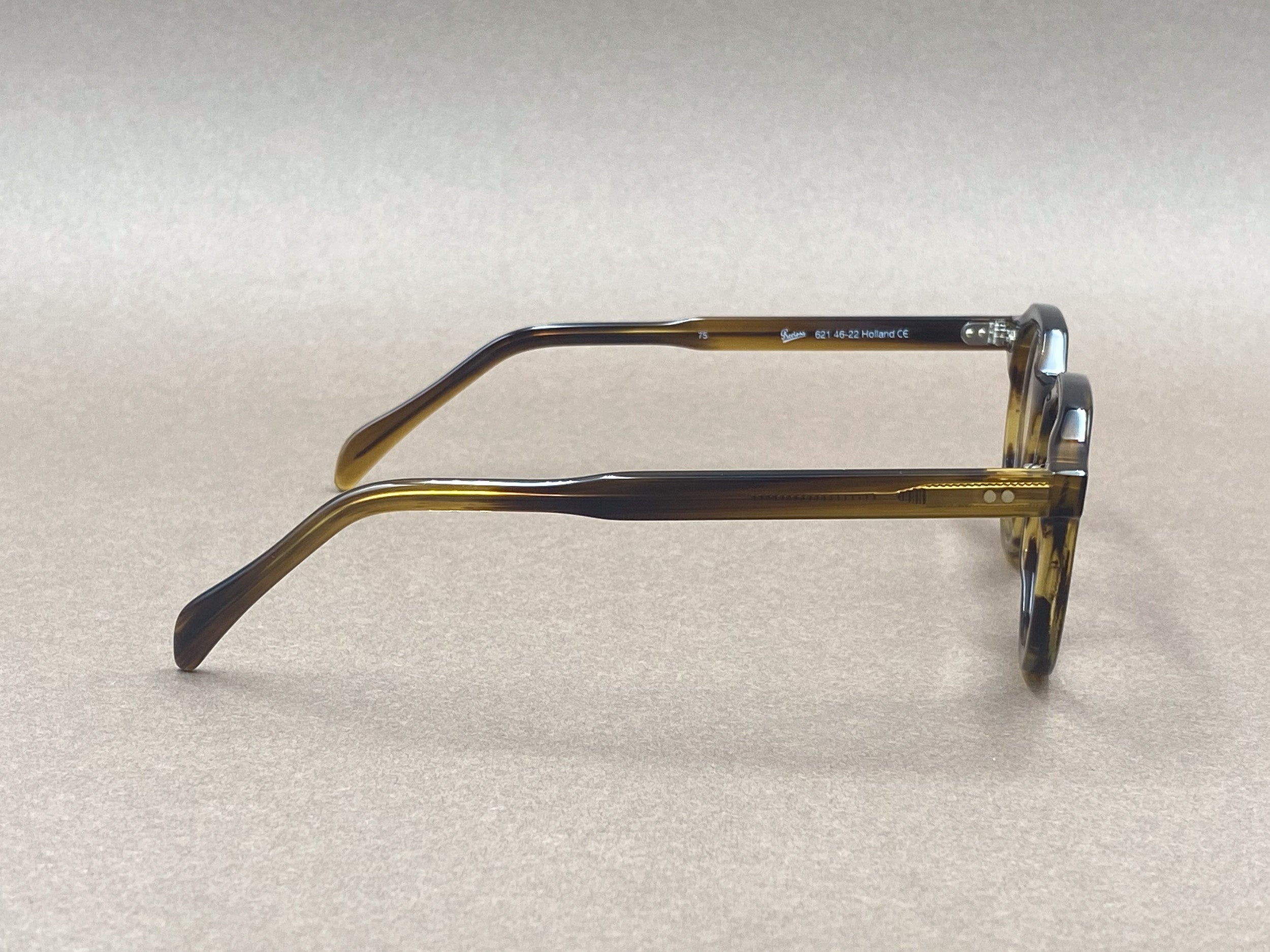 Preciosa 621 handmade glasses - smoky brown