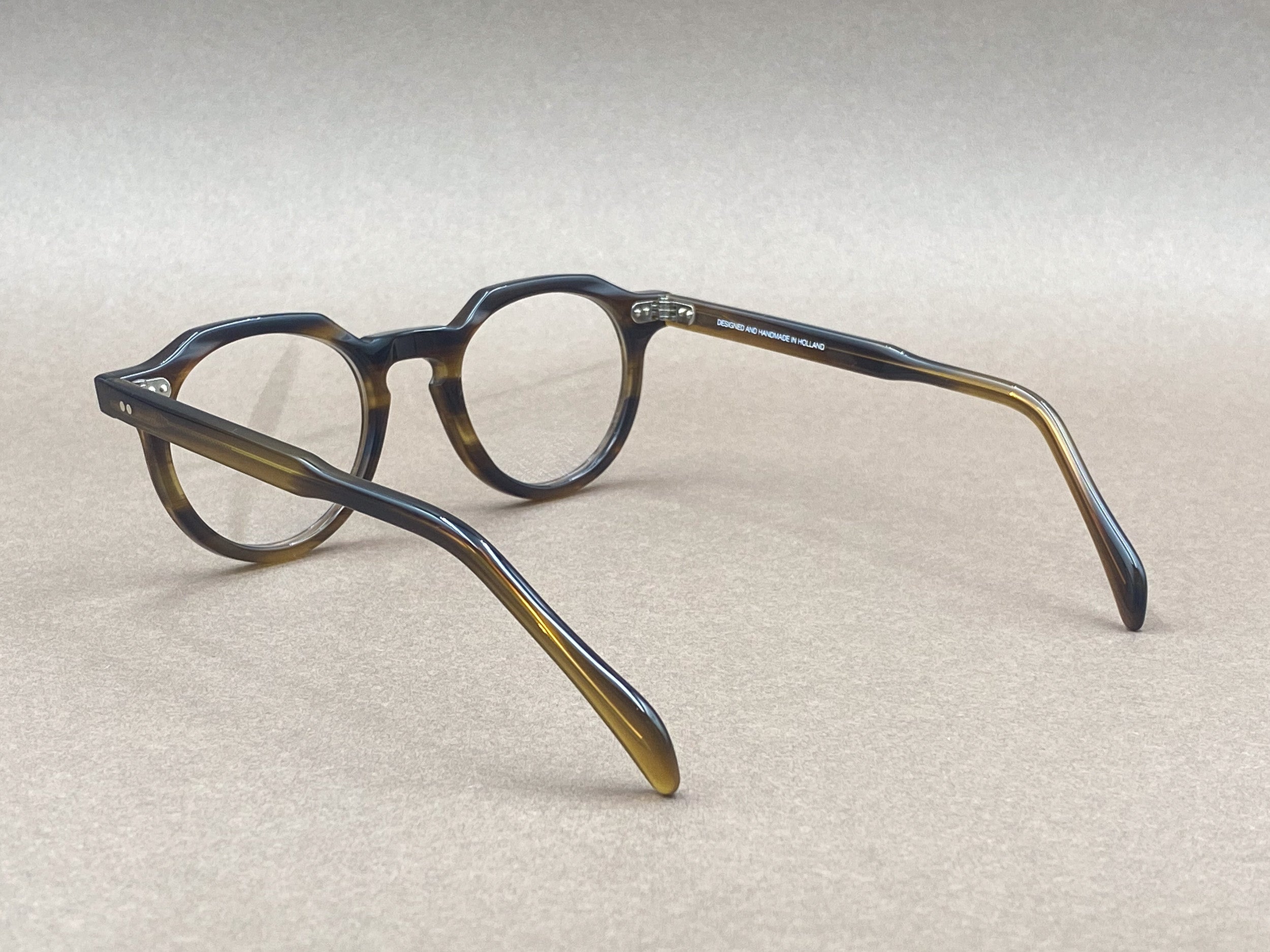 Preciosa 621 handmade glasses - smoky brown