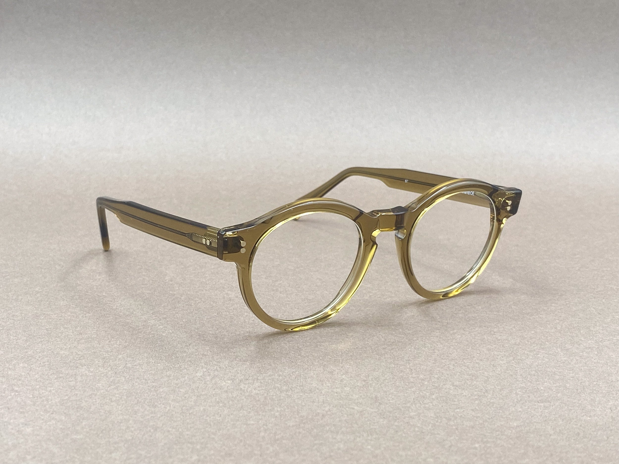 Preciosa 626 handmade glasses - transparent olive