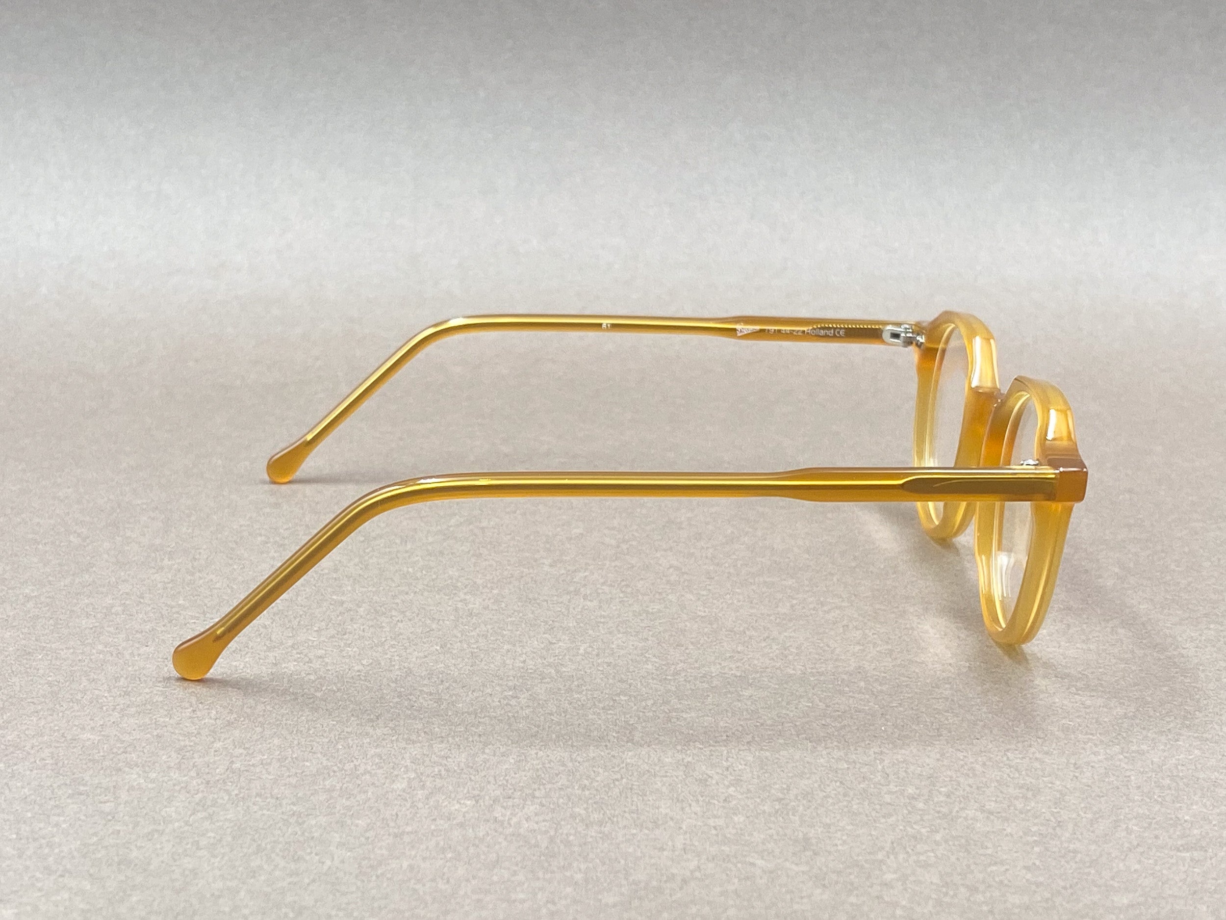 Preciosa 791 handmade glasses - amber