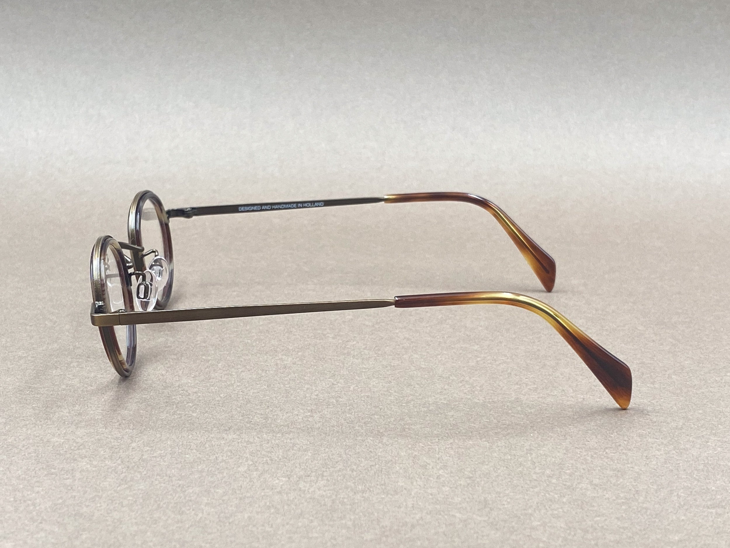 Preciosa 862 handmade glasses