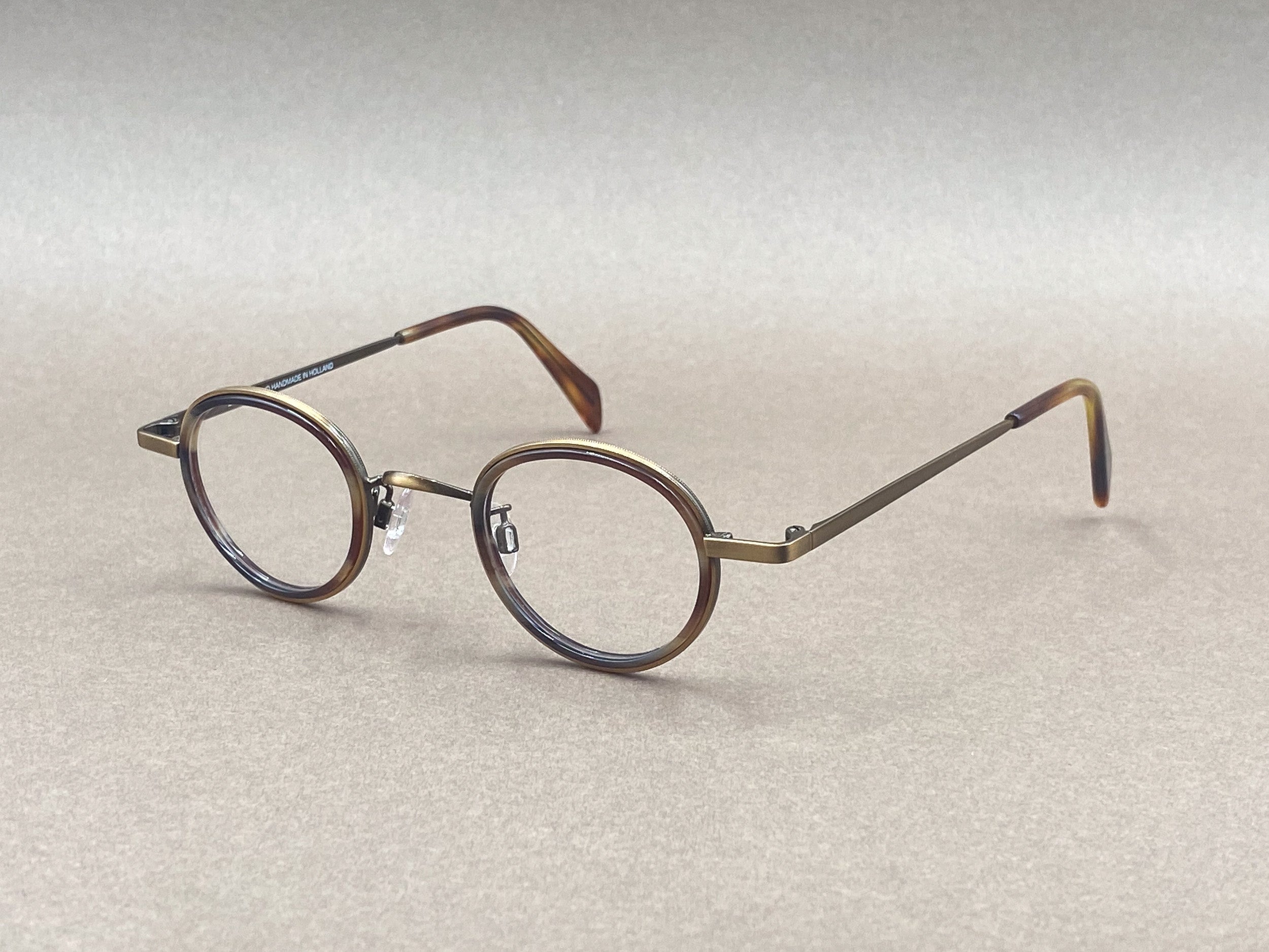 Preciosa 862 handmade glasses