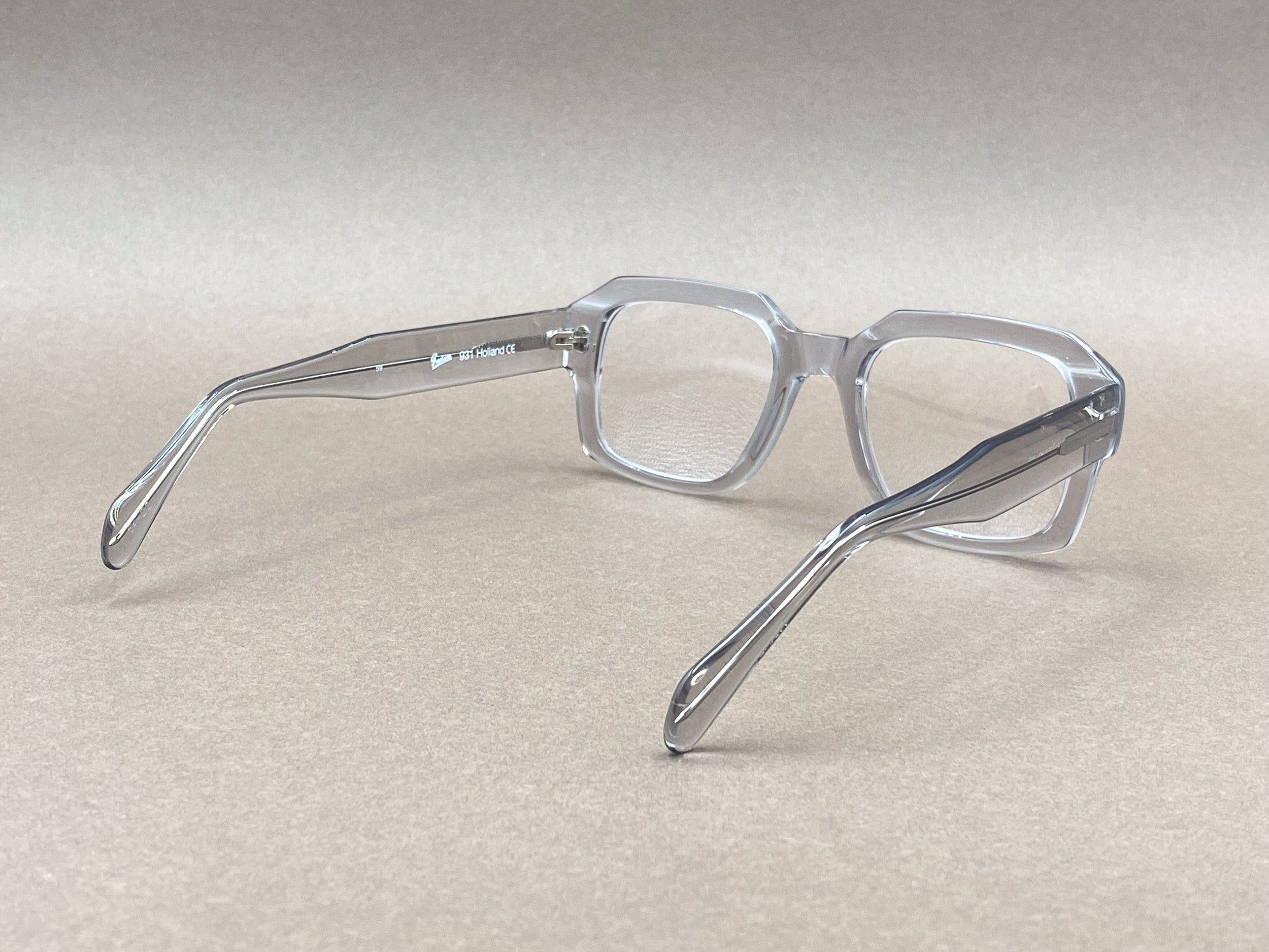 Preciosa 931 handmade glasses - clear gray