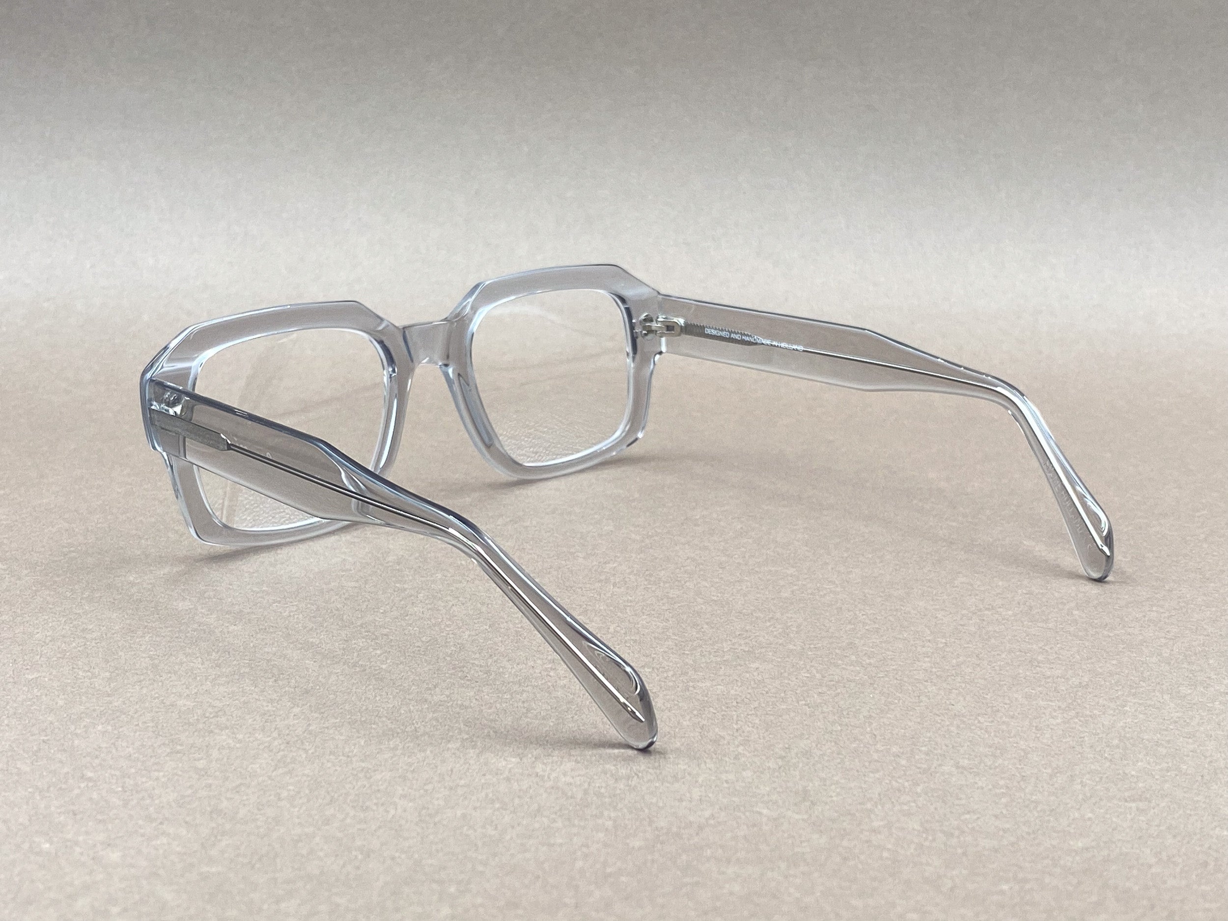 Preciosa 931 handmade glasses - clear gray