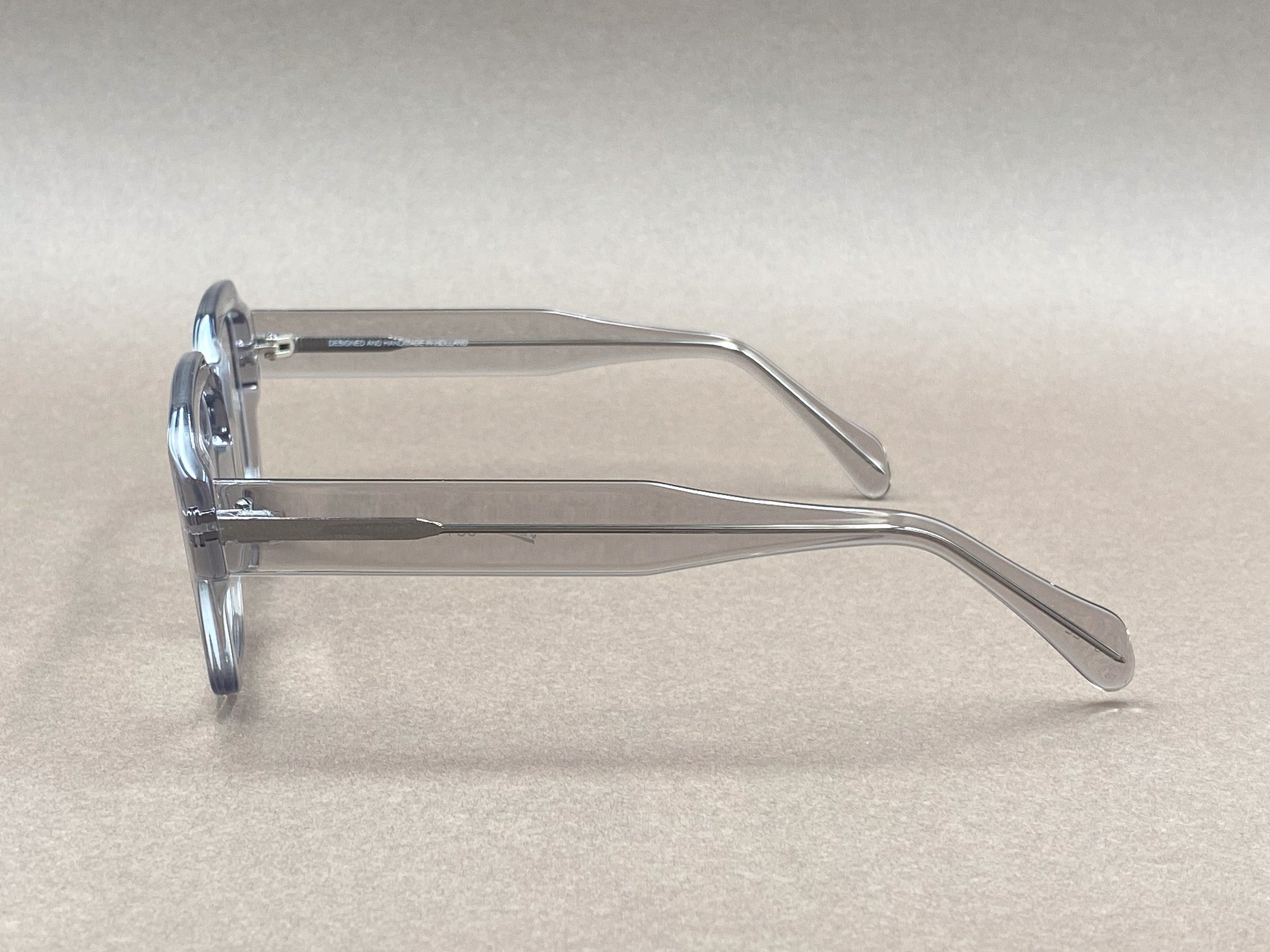 Preciosa 931 handmade glasses - clear gray
