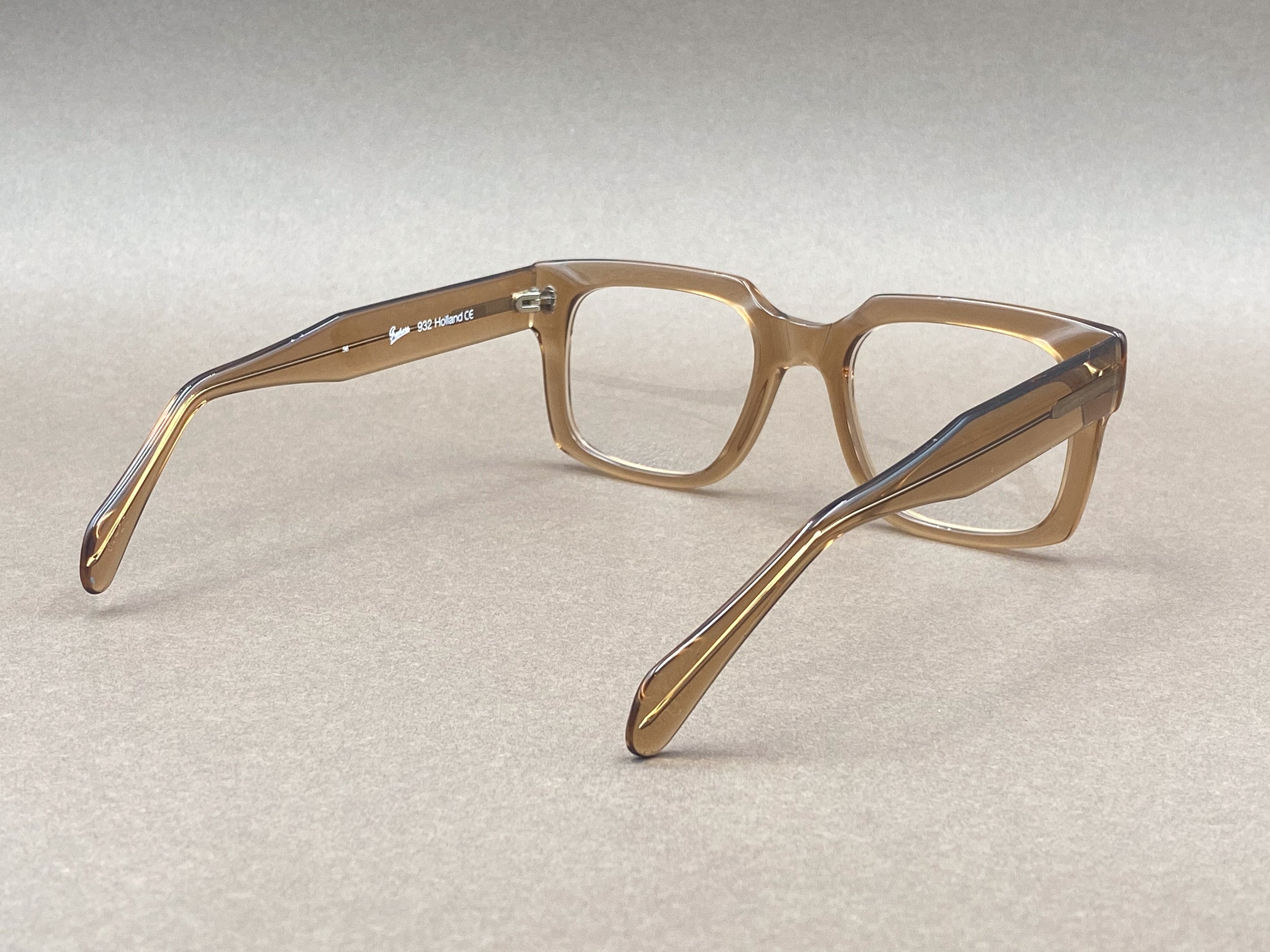 Preciosa 932 handmade glasses - clear beige