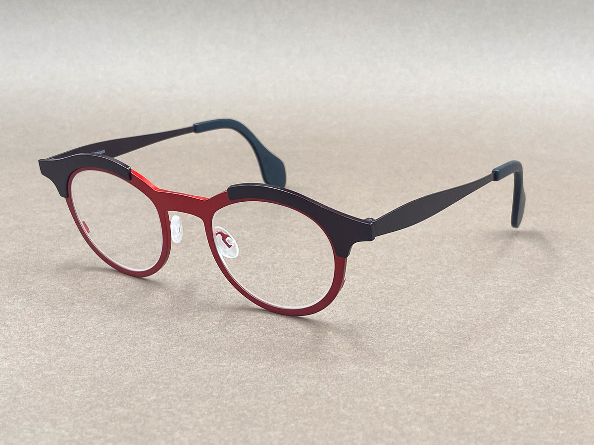 Theo Mille +72 glasses