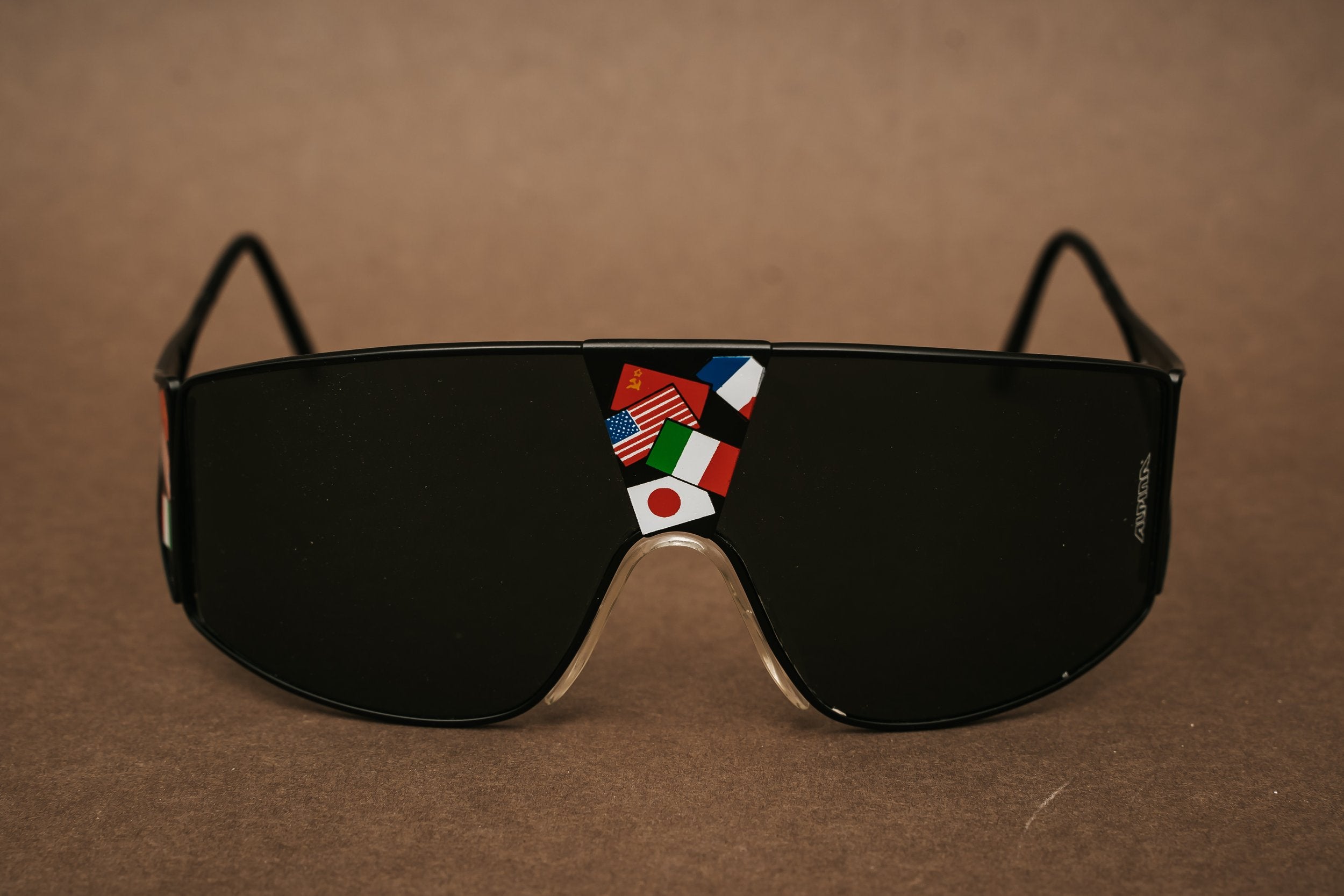 Alpina Talking Glasses United Colours